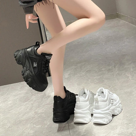 Chunky Platform Sneakers With Thick Cushioned Sole