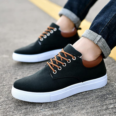 Men's Lightweight Canvas Trainers with Contrast Sole