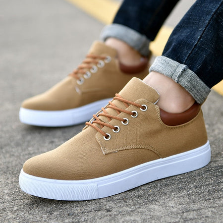 Men's Lightweight Canvas Trainers with Contrast Sole
