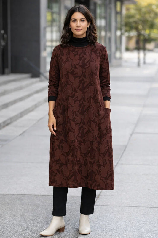Danielle - Elegant Winter Dress Featuring Pockets