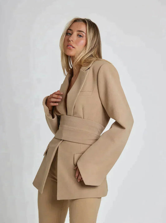 Women's Belted Wide Sleeve Tailored Blazer